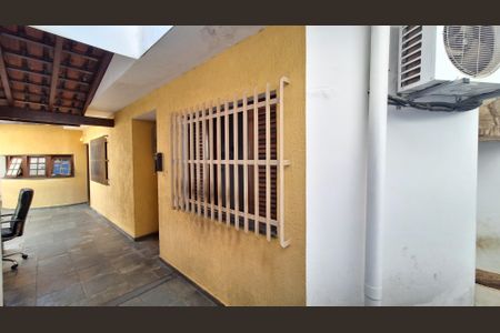 Casa à venda com 340m², 3 quartos e 4 vagasQuintal 
