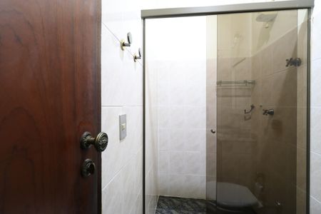 Casa à venda com 340m², 3 quartos e 4 vagasBanheiro Social