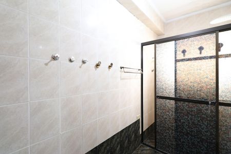 Casa à venda com 340m², 3 quartos e 4 vagasBanheiro da Suíte 3
