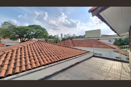 Casa à venda com 340m², 3 quartos e 4 vagasVaranda 