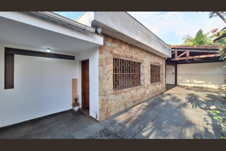 Casa à venda com 340m², 3 quartos e 4 vagasGaragem 