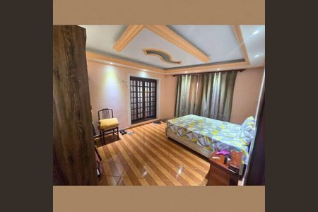 Casa à venda com 5 quartos, 350m² em Parque São Lucas, São Paulo