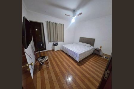 Casa à venda com 5 quartos, 350m² em Parque São Lucas, São Paulo