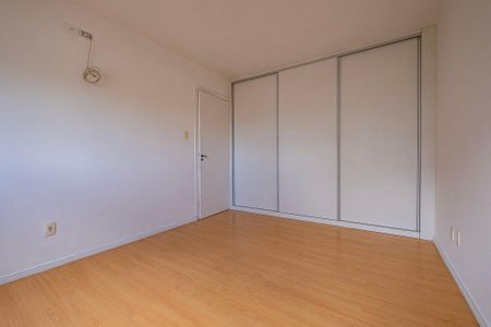 Apartamento à venda com 73m², 2 quartos e 1 vagaQuarto 2