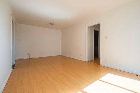 Sala de apartamento à venda com 2 quartos, 73m² em Vila Madalena, São Paulo