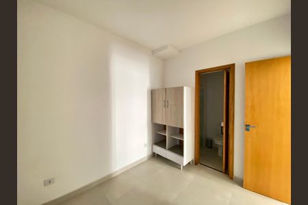 Suíte de apartamento para alugar com 1 quarto, 28m² em Vila Nivi, São Paulo