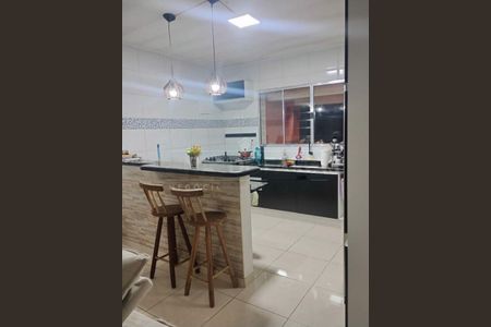 Casa à venda com 2 quartos, 125m² em Parque Grajau, São Paulo