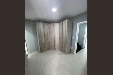 Foto 03 de casa à venda com 4 quartos, 128m² em Vila Taquari, São Paulo