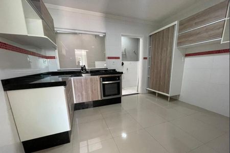 Foto 11 de casa à venda com 4 quartos, 128m² em Vila Taquari, São Paulo