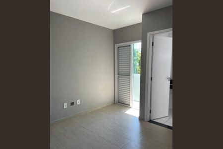 Foto 16 de casa à venda com 4 quartos, 128m² em Vila Taquari, São Paulo