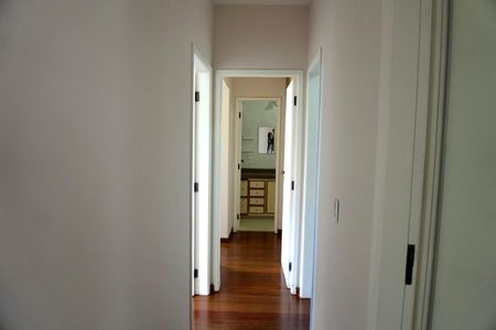 Apartamento para alugar com 130m², 4 quartos e 2 vagasCorredor