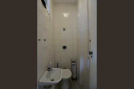 Apartamento para alugar com 130m², 4 quartos e 2 vagasÁrea de Serviço - Banheiro