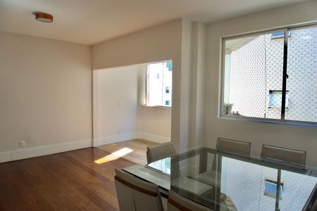 Apartamento para alugar com 130m², 4 quartos e 2 vagasSala