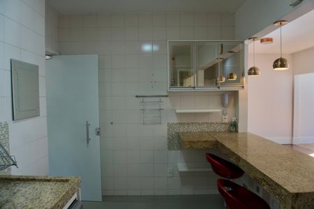 Apartamento para alugar com 130m², 4 quartos e 2 vagasCozinha