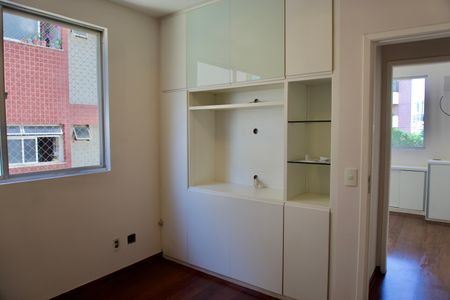 Apartamento para alugar com 130m², 4 quartos e 2 vagasQuarto 4