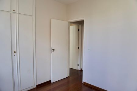 Apartamento para alugar com 130m², 4 quartos e 2 vagasQuarto 2