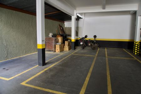 Apartamento para alugar com 130m², 4 quartos e 2 vagasVagas de Garagem