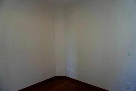 Apartamento para alugar com 130m², 4 quartos e 2 vagasQuarto 4