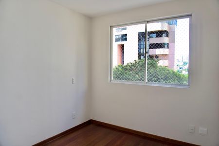 Apartamento para alugar com 130m², 4 quartos e 2 vagasQuarto 2