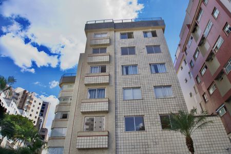 Apartamento para alugar com 130m², 4 quartos e 2 vagasFachada do Prédio