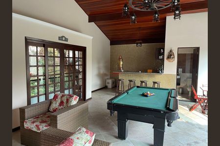 Casa à venda com 4 quartos, 600m² em Jardim Sertaozinho, São Paulo