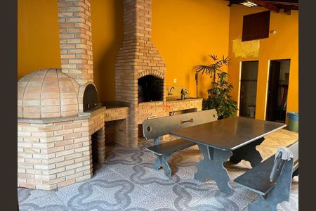 Casa à venda com 4 quartos, 600m² em Jardim Sertaozinho, São Paulo