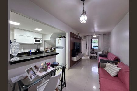 Sala de casa de condomínio à venda com 3 quartos, 120m² em Vargem Pequena, Rio de Janeiro