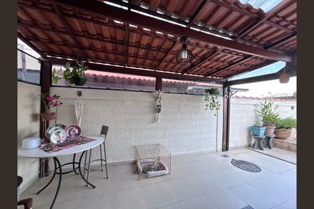 Casa de condomínio à venda com 120m², 3 quartos e 2 vagasÁrea de Serviço