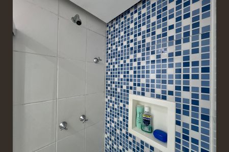 Casa de condomínio à venda com 120m², 3 quartos e 2 vagasBanheiro Social