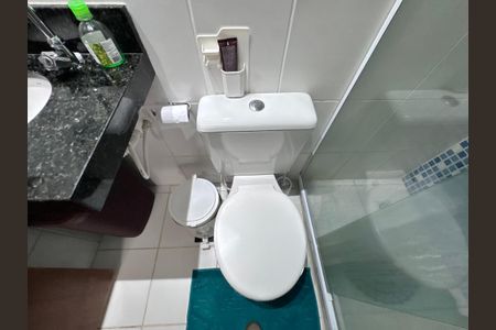 Casa de condomínio à venda com 120m², 3 quartos e 2 vagasBanheiro Social