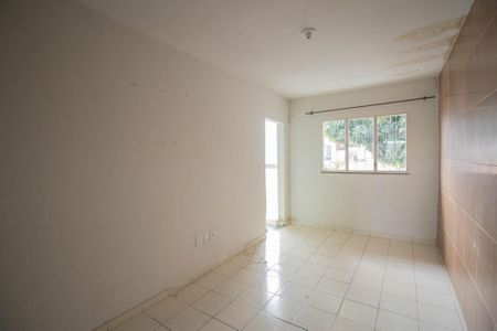 Sala de casa de condomínio para alugar com 2 quartos, 55m² em Pacheco, São Gonçalo