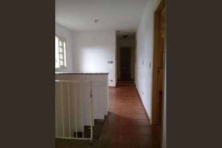 Casa à venda com 4 quartos, 250m² em Jardim Sertaozinho, São Paulo