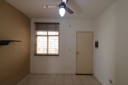 Apartamento para alugar com 45m², 2 quartos e 1 vagaSala