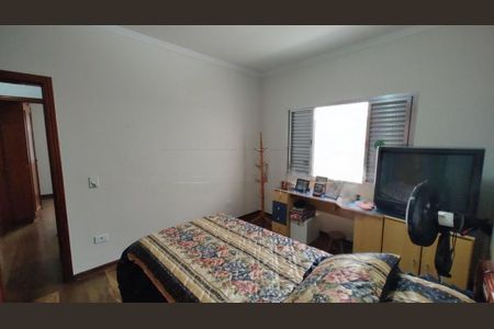 Casa à venda com 3 quartos, 200m² em Parque Cocaia, São Paulo