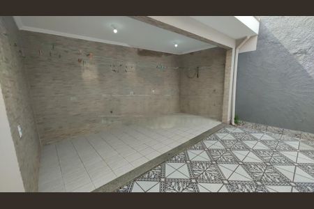 Casa à venda com 3 quartos, 200m² em Parque Cocaia, São Paulo