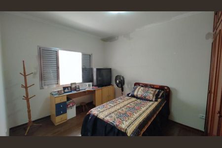 Casa à venda com 3 quartos, 200m² em Parque Cocaia, São Paulo