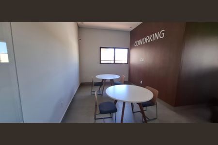 Apartamento para alugar com 85m², 2 quartos e 2 vagasÁrea Comum - Sala de Reuniões
