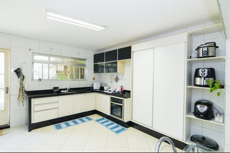 Casa para alugar com 357m², 3 quartos e 2 vagasCozinha