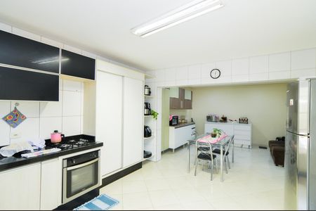 Casa para alugar com 357m², 3 quartos e 2 vagasCozinha