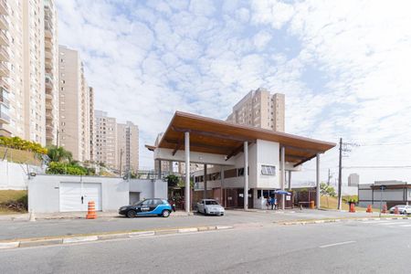 Apartamento à venda com 63m², 3 quartos e 1 vagaFachada e portaria