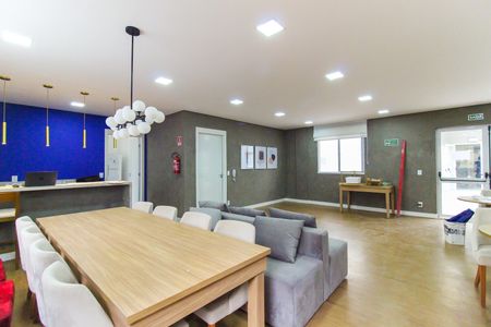 Apartamento para alugar com 35m², 2 quartos e sem vagaÁrea comum - Salão de festas