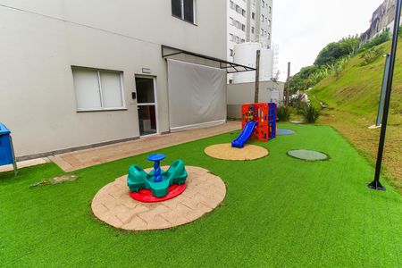 Apartamento para alugar com 35m², 2 quartos e sem vagaÁrea comum - Playground