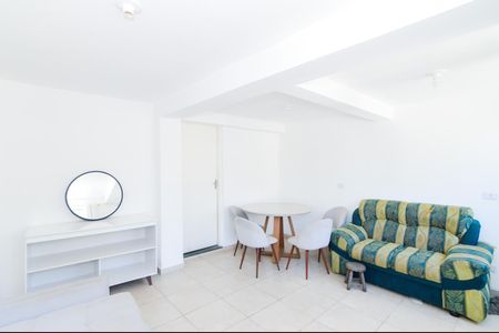 Sala de casa à venda com 3 quartos, 250m² em Jardim Santa Barbara, Guarulhos