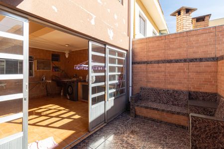 Casa à venda com 180m², 3 quartos e 2 vagasQuintal