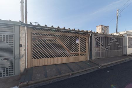 Casa à venda com 180m², 3 quartos e 2 vagasFachada