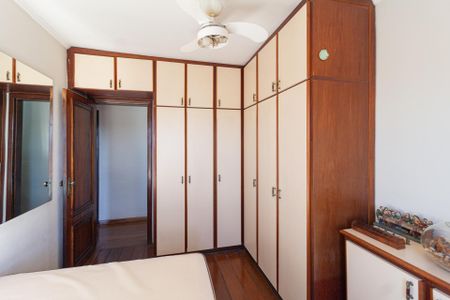 Casa à venda com 180m², 3 quartos e 2 vagasQuarto 1