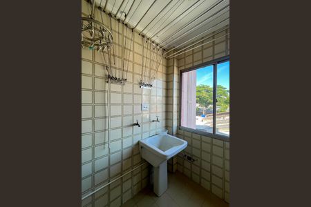 Apartamento à venda com 64m², 2 quartos e 1 vagaÁrea de Serviço