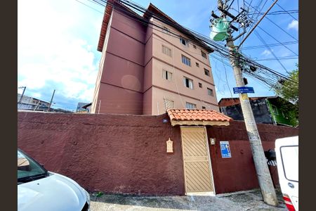 Apartamento para alugar com 60m², 2 quartos e 1 vagaPlaca instalada na fachada do prédio 