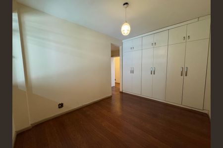 Apartamento para alugar com 3 quartos, 137m² em Santo Antônio, Belo Horizonte