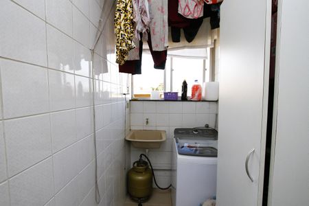 Apartamento à venda com 74m², 3 quartos e 1 vagaÁrea de Serviço